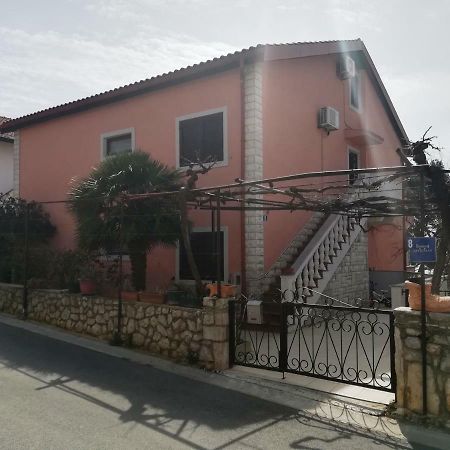 Great Apartment Mali Losinj Bagian luar foto